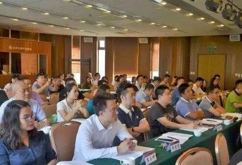 学员如何区别2020年北大EMBA总裁班和MBA?